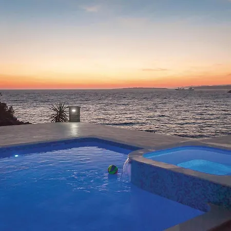 Stunning In Poplat With House Sea View *