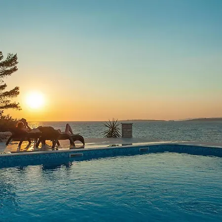 Stunning In Poplat With House Sea View *